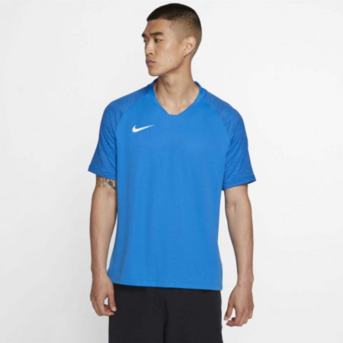 Nike Стильная мужская футболка Nike M NK BRT STRKE TOP SS