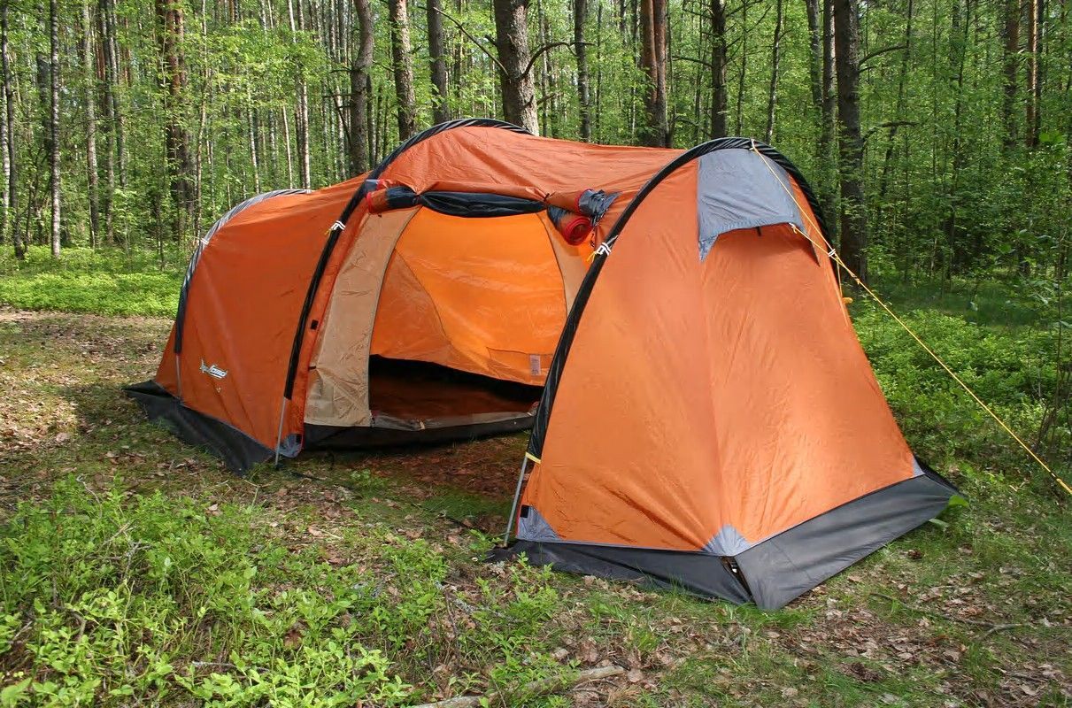 Палатка kingcamp dome junior 2. Палатка best camp harvey. Палатка двухслойная outdoor silvergreen. Поход с палатками. Фото туристический палатка.