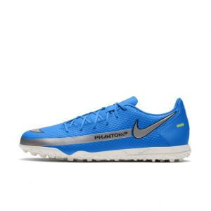 Практичные бутсы Nike Phantom GT Club TF