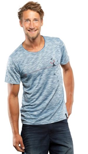 Футболка комфортная Chillaz Hirschkrah On The Rope