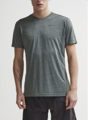 Комфортная футболка Craft Charge