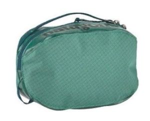 Практичный органайзер Patagonia Black Hole Cube Small