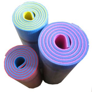 Туристический каремат Ижевский завод пластмасс Tourist