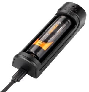 Компактное зарядное устройство Fenix ARE-X1