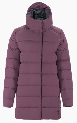 Яркий женский пуховик Sivera Шега 2019