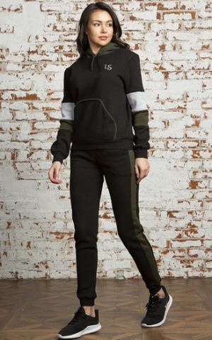 Комфортный городской костюм Luison