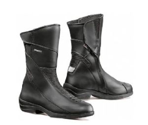 Forma - Удобные туристические мотоботинки Simo