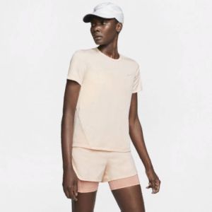 Комфортная женская футболка Nike Miler