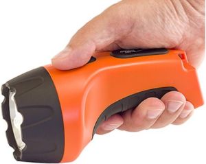 Компактный фонарь Яркий луч LA-10