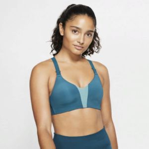 Комфортный женский топ Nike Rival Sports Bra