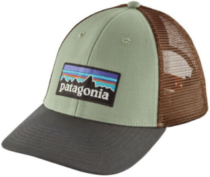 Комфортная бейсболка Patagonia P-6 Logo Lopro Trucker Hat