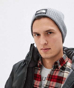 The North Face Шапка с отворотом The North Face Logo Box Cuffed Beanie