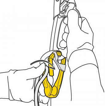 Petzl Алюминиевый карабин Petzl Rollclip