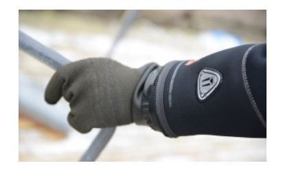 Waterproof Удобные перчатки к сухому гидрокостюму под систему колец Waterproof Antares