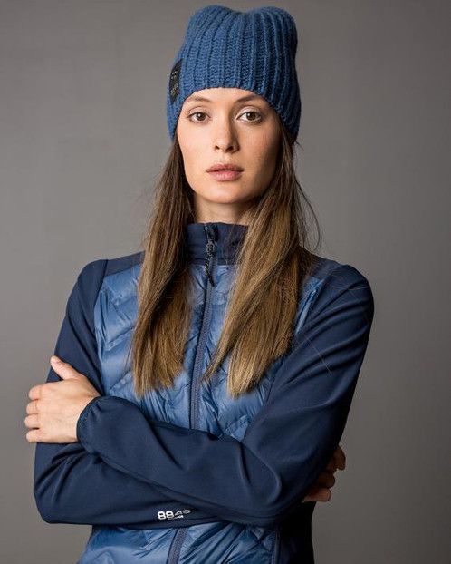 8848 ALTITUDE Теплая шапка 8848 Altitude Beau Beanie