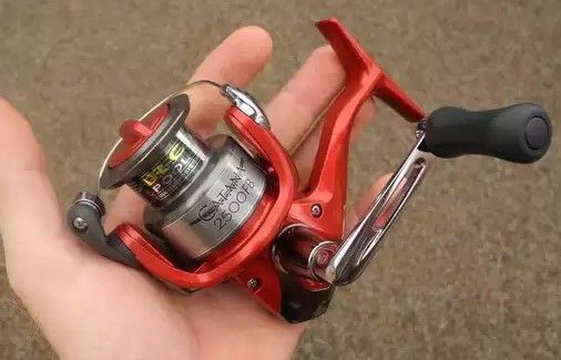 Shimano Катушка переднефрикционная Shimano Catana 2500 FC