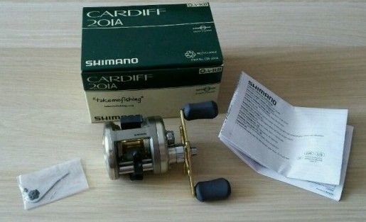 Shimano Катушка мультипликаторная Shimano Cardiff 201A