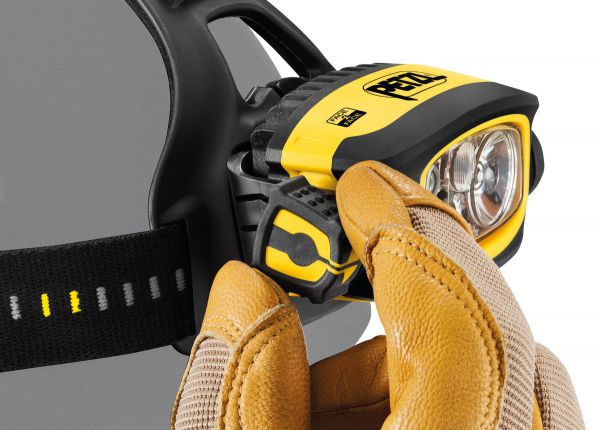 Petzl Удобный фонарь на лоб Petzl Duo Z2