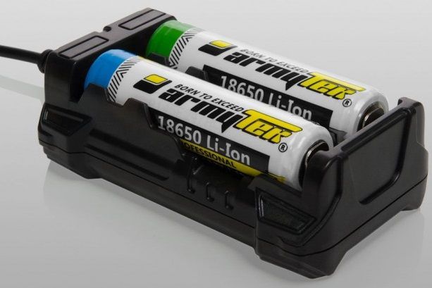 ArmyTek Компактное зарядное устройство ArmyТek Handy C2 Pro