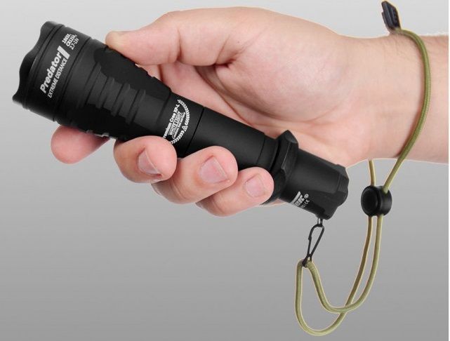 ArmyTek Тактический дальнобойный фонарь ArmyТek Predator XP-L HI