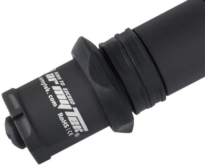 ArmyTek Тактический яркий фонарь ArmyТek Dobermann Pro XHP35 HI (теплый свет)