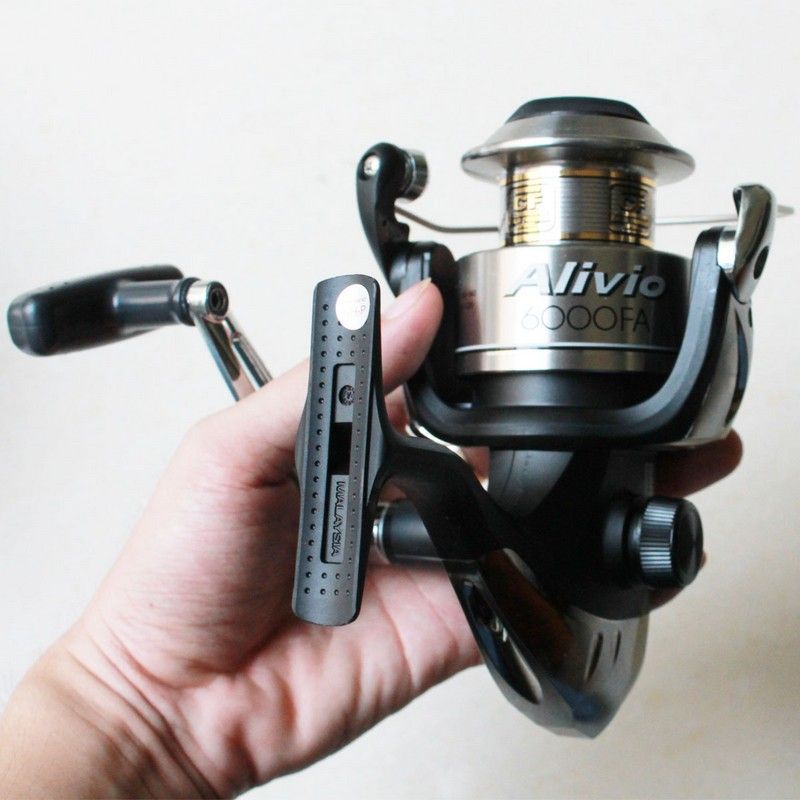 Shimano Надежная катушка Shimano Alivio FA