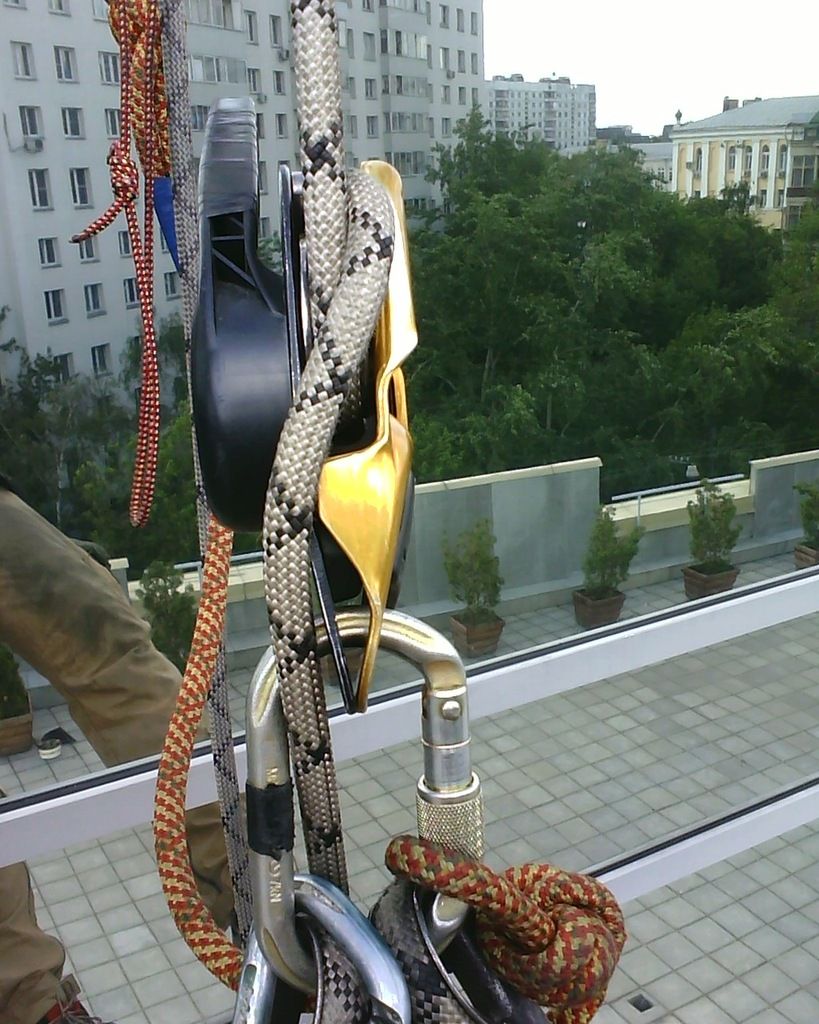 Petzl Альпинистское спусковое устройство Petzl Rig