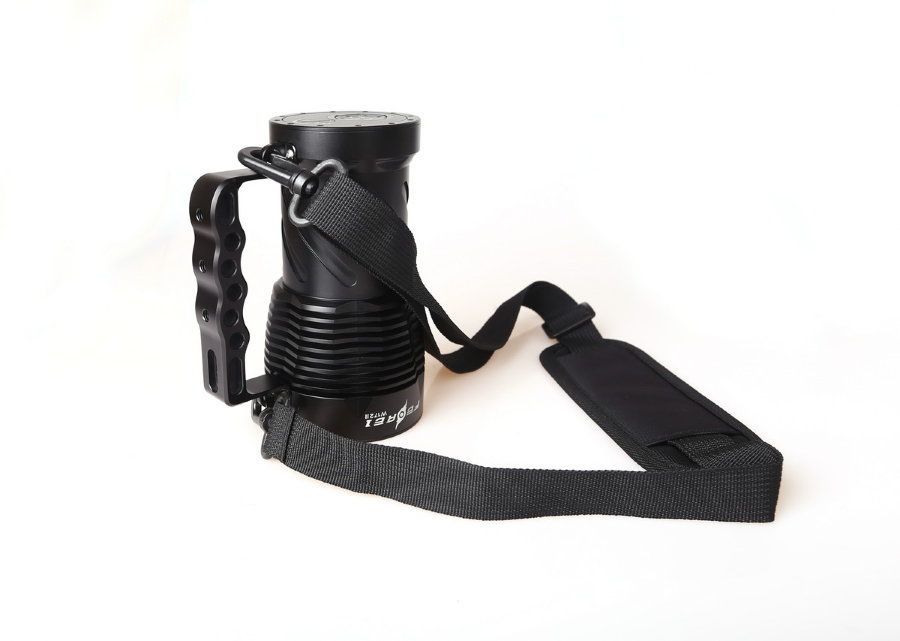 Ferei Фонарь подводный ударопрочный Ferei W172II CREE XM-L2
