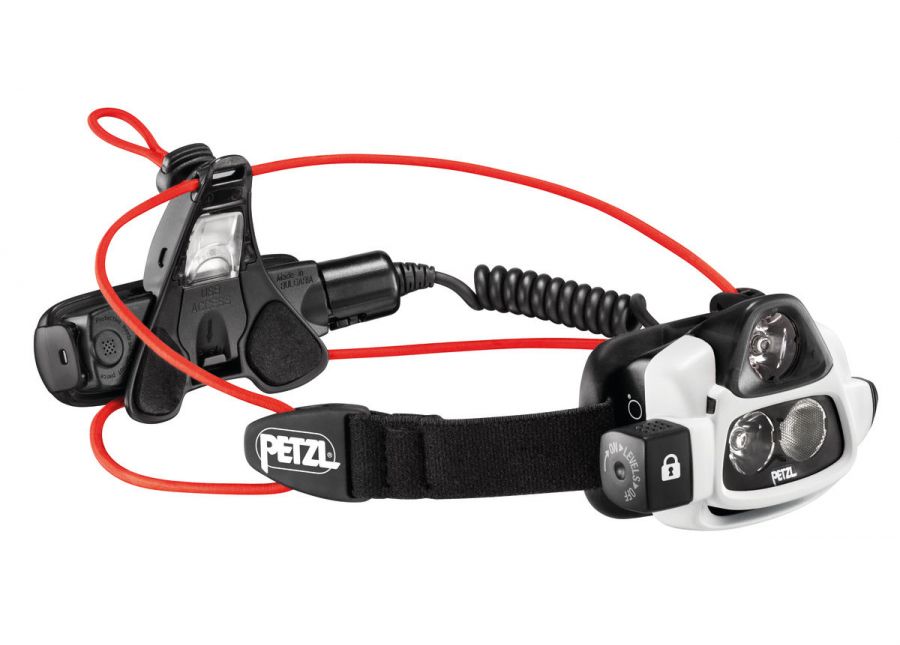 Petzl Качественный налобный фонарь Petzl Nao