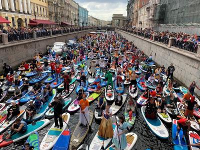 Уникальное водное шоу в Санкт-Петербурге – соревнования лодках и каноэ